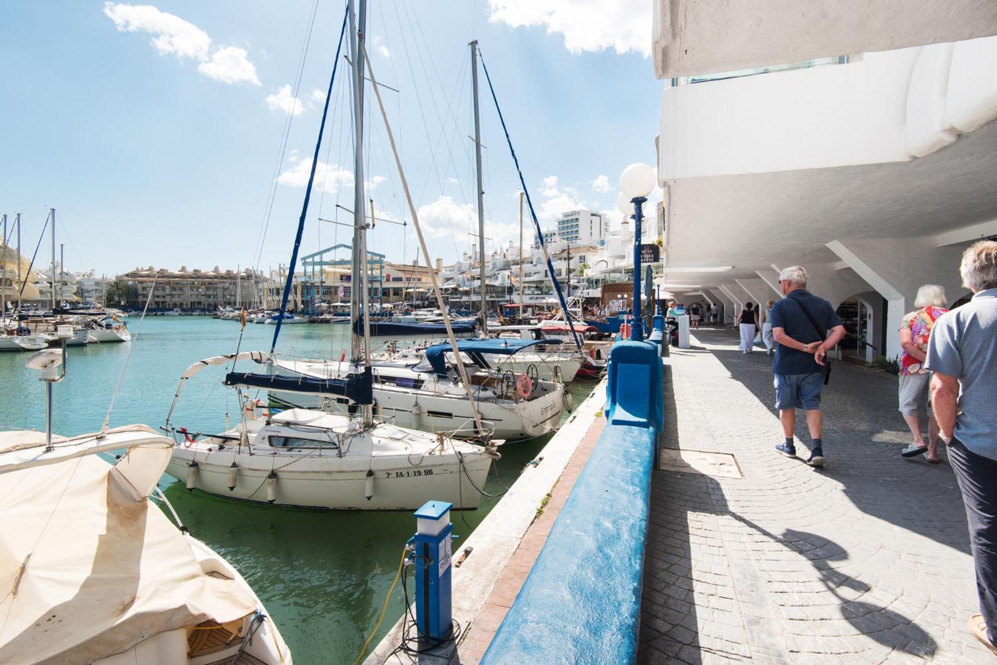 PUERTO MARINERO en El Puerto Marina de Benalmádena en el corazón de la Costa del Sol. Apartamento Exterior foto